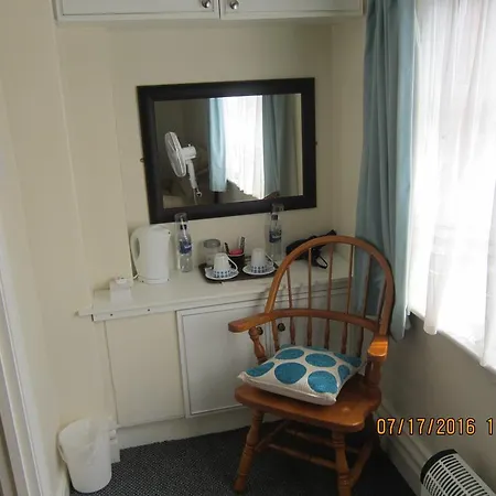 Queen Mary Inn-2